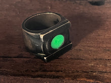 Load image into Gallery viewer, "Lanterns" Ring with Glow center