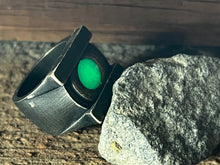 Load image into Gallery viewer, "Lanterns" Ring with Glow center