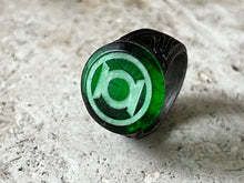 Load image into Gallery viewer, Ring Foundry designed Intaglio Green Lantern Ring