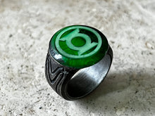 Load image into Gallery viewer, Ring Foundry designed Intaglio Green Lantern Ring