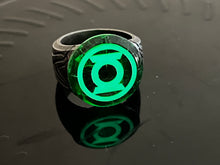 Load image into Gallery viewer, Ring Foundry designed Intaglio Green Lantern Ring
