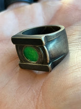 Load image into Gallery viewer, &quot;Lanterns&quot; Ring with Glow center

