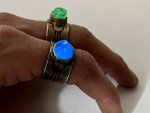 Load image into Gallery viewer, Quartz Glowing Kyber Crystal Ring / Lightsaber Ring/ Jedi Ring
